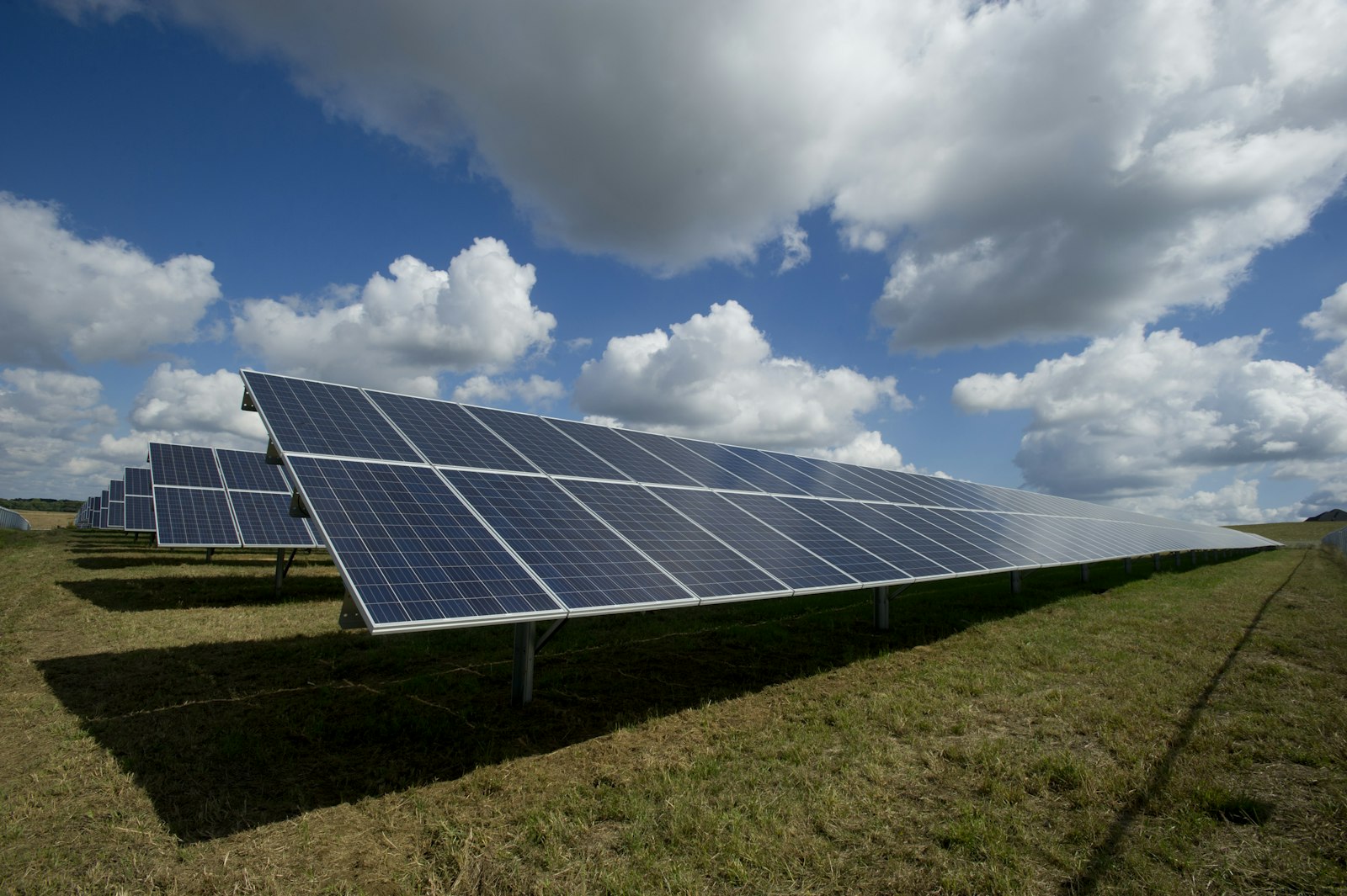 Soluciones autónomas solares para señalización de obstrucción aérea